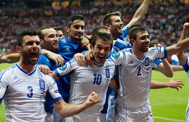  黑马逆袭淘汰卫冕冠军，爆冷震撼足坛