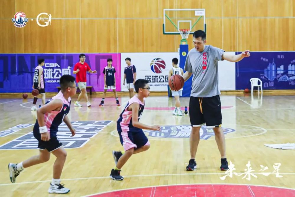  篮球训练营培育未来希望之星