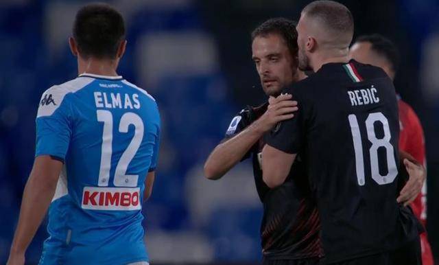  意大利杯半决赛，国际米兰逆转那不勒斯