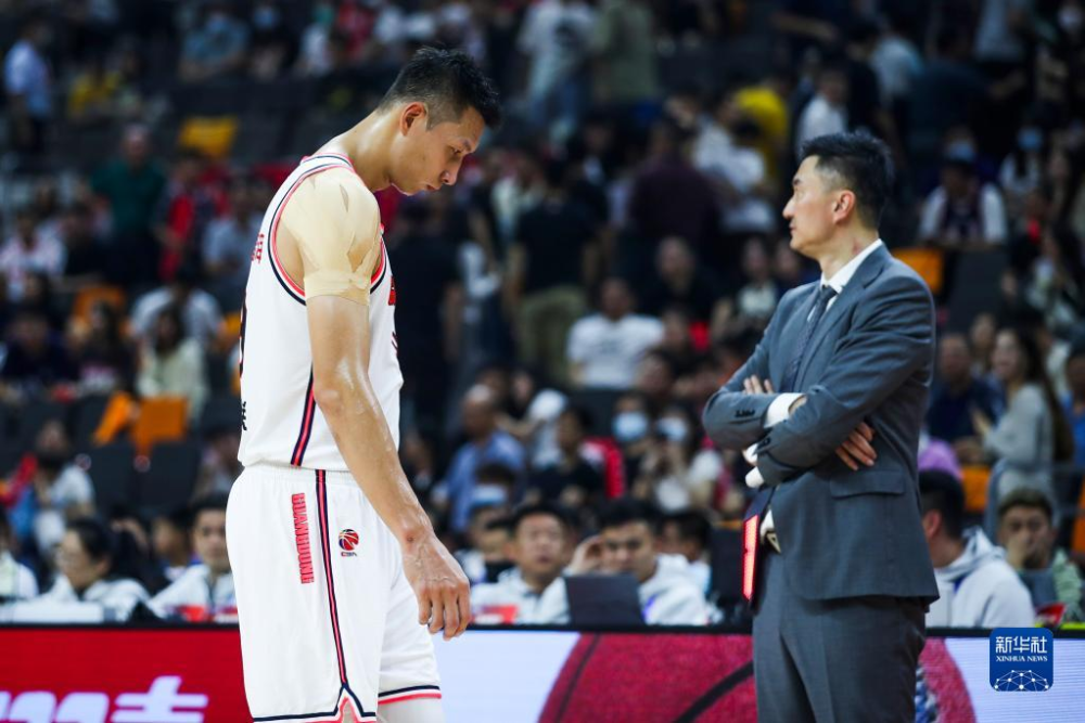  CBA季后赛首轮，广东大胜浙江晋级